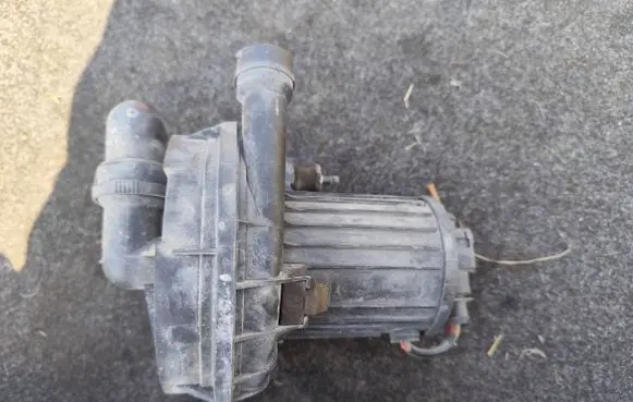 Volkswagen PASSAT B5.5 Secondary air pump 3B0906613 06A959253B 72293425