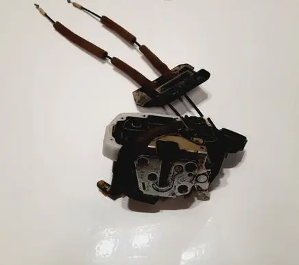 Infiniti QX70 S51 Front door lock G4211420QX