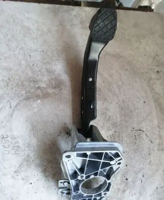 Volkswagen Golf VI Brake pedal 1K2721057AN 9999993