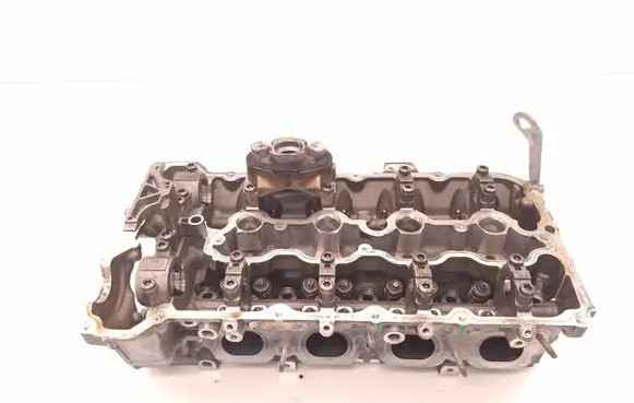 BMW X5M E70 Engine head 7586182 758618003 7586180