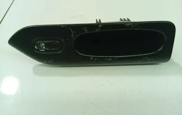 Renault Laguna I Electric window control switch 7701672451E