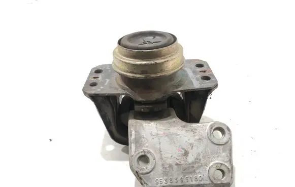 Peugeot 307 Engine mount bracket 9638396180