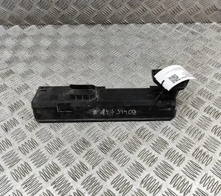 BMW i3 Radiator support slam panel bracket 7616026