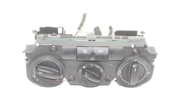 Volkswagen Tiguan Interior fan control switch 5M2820045A 5HB009327