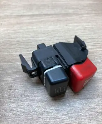 Mercedes-Benz A W168 Hazard light switch A1688201210 33019001
