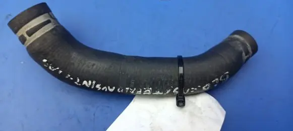 Mercedes-Benz S W220 Engine coolant pipe/hose A2208320394