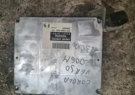 Toyota Corolla Verso AR10 Engine control unit/module