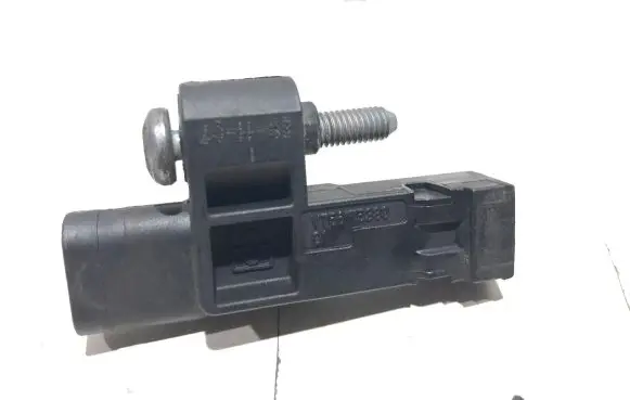 Peugeot 308 Camshaft speed sensor V756175380