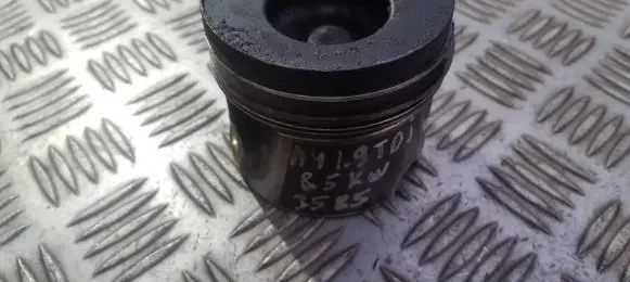 Audi A4 S4 B6 8E 8H Piston 