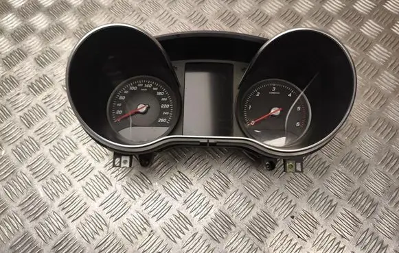 Mercedes-Benz Vito Viano W447 Speedometer (instrument cluster) A4479008109