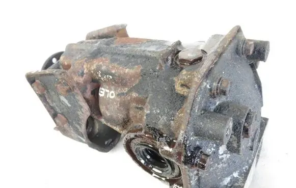 Mitsubishi Space Wagon Rear differential