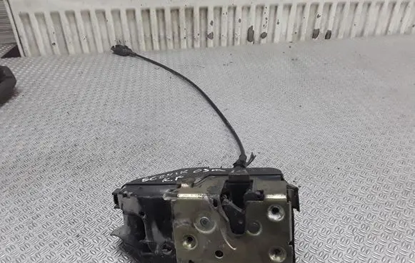 Renault Scenic II - Grand scenic II Front door lock
