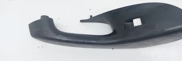 Volkswagen PASSAT B6 Front door interior handle trim 