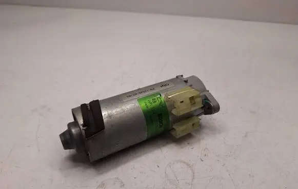 BMW X3 F25 Seat adjustment motor 67316973597 0130002634