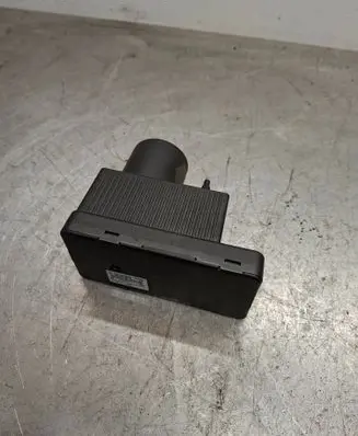 Mercedes-Benz C W203 Central locking vacuum pump 2038000048 0132006365