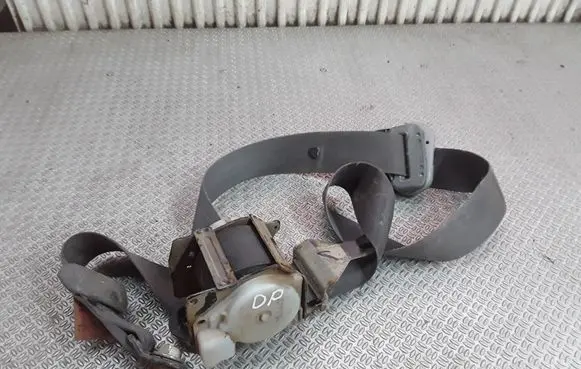 Mitsubishi Pajero Front seatbelt