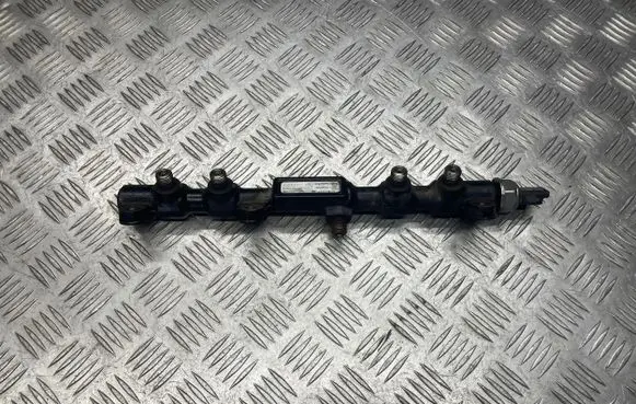 Ford Mondeo Mk III Fuel main line pipe 2S7Q9D280AE