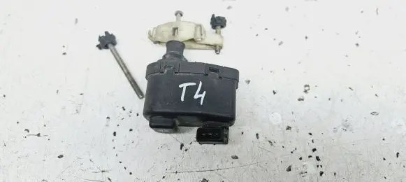 Volkswagen Multivan T4 Headlight level adjustment motor 165941295
