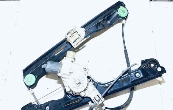 BMW 1 E81 E87 Sliding door window regulator with motor 7067796 7138466