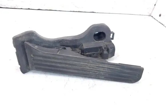 Volkswagen PASSAT B7 Accelerator throttle pedal 1K1723503AP 6PV01103906