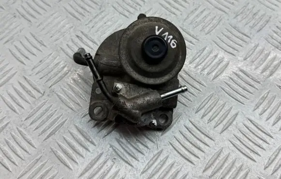 Toyota Corolla Verso AR10 Fuel filter bracket/mount holder 233800R010 233800R012