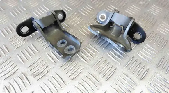 Front door hinge set
