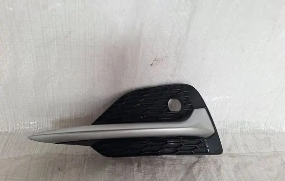 Nissan Qashqai Front bumper lower grill 62257HV20A