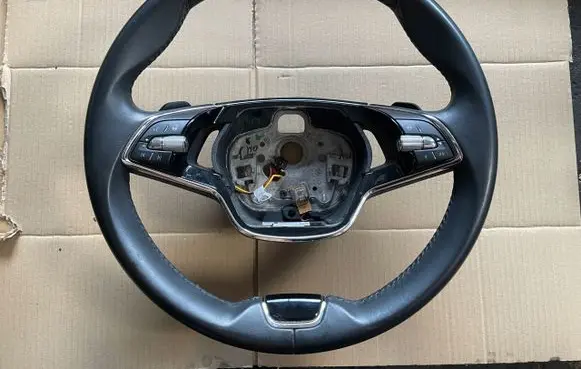 Skoda Octavia Mk4 Steering wheel