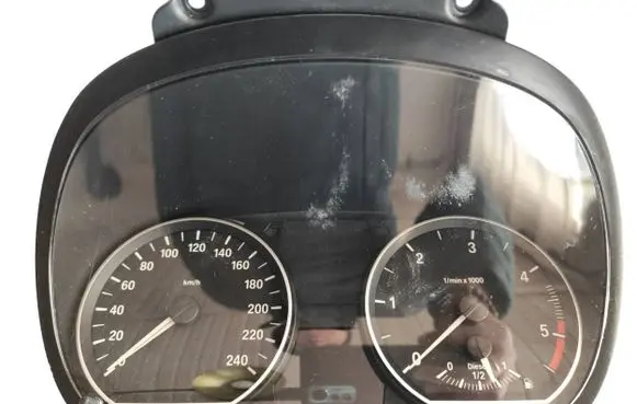 BMW 1 E81 E87 Speedometer (instrument cluster) 9166821 102495284 170110856