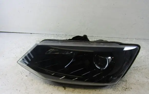 Skoda Fabia Mk3 (NJ) Headlight/headlamp 6V1941015B