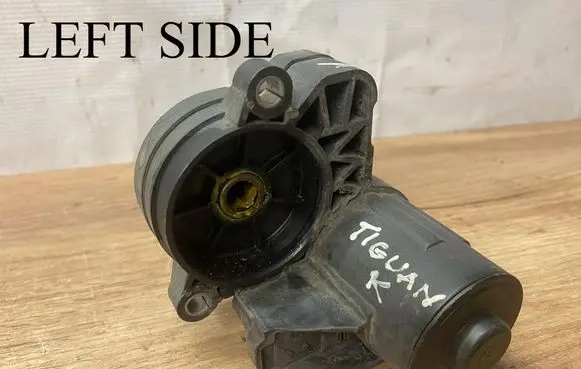 Volkswagen Tiguan Hand brake/parking brake motor 3Q0615406