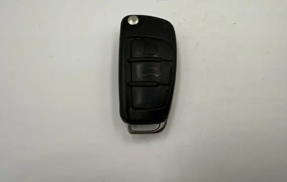 Audi A4 S4 B7 8E 8H Ignition key/card 8K0837220K