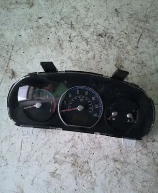 Hyundai Santa Fe Speedometer (instrument cluster) 940012B240