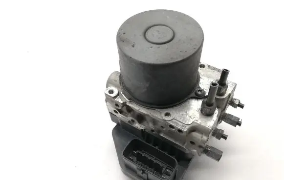 Mazda 6 ABS Pump GHR1437A0
