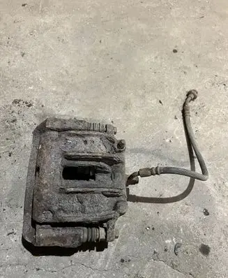 Nissan Terrano Front brake caliper