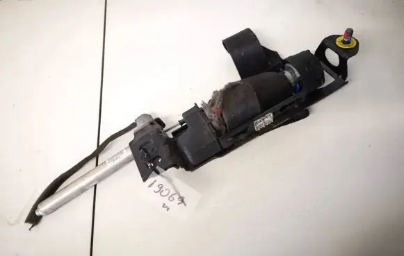Volvo V50 Front seatbelt 30615569
