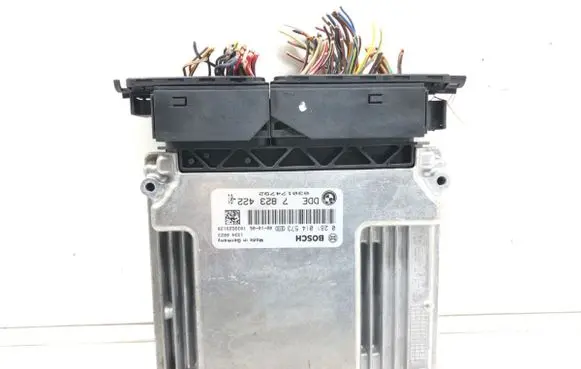BMW 1 E81 E87 Engine control unit/module ECU 7823422