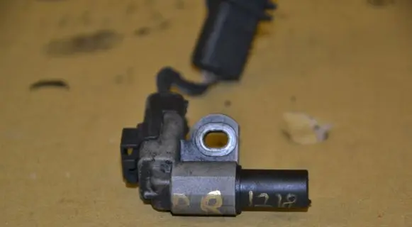 Peugeot 307 Camshaft position sensor 9645844080