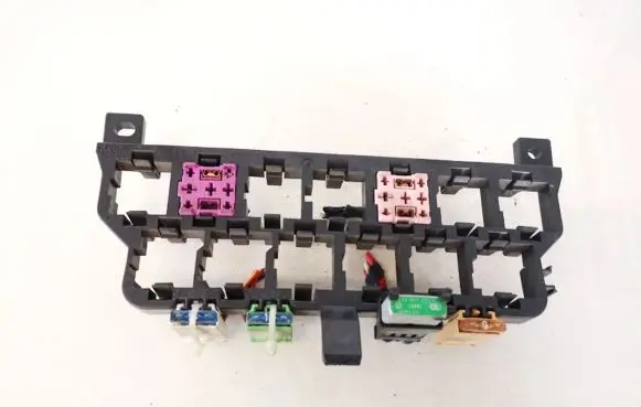 Volkswagen Golf IV Fuse box set 8d0937503e