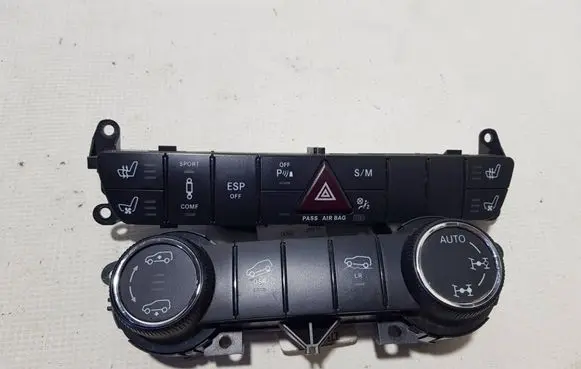 Mercedes-Benz GL X164 Differential lock switch 1648707310FF A1648707310 A1648700910