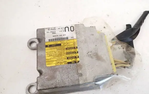 Toyota Yaris Airbag control unit/module 891700d210