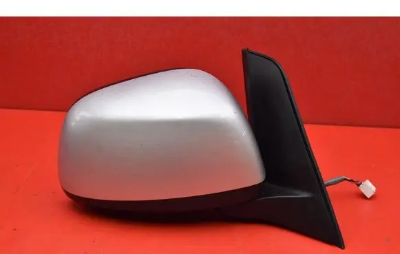 Suzuki SX4 Front door electric wing mirror 011121