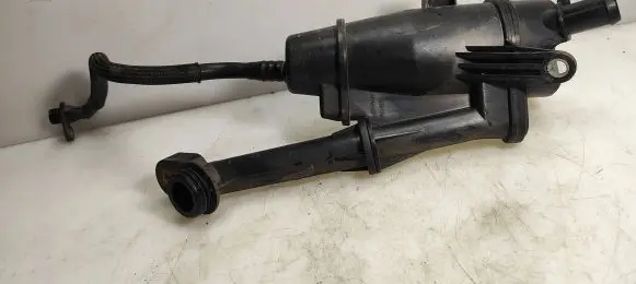 Opel Insignia A Oil breather separator 55575980 565581915 301396