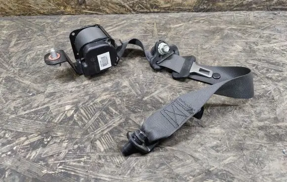 Hyundai Tucson LM Rear seatbelt 898202E001