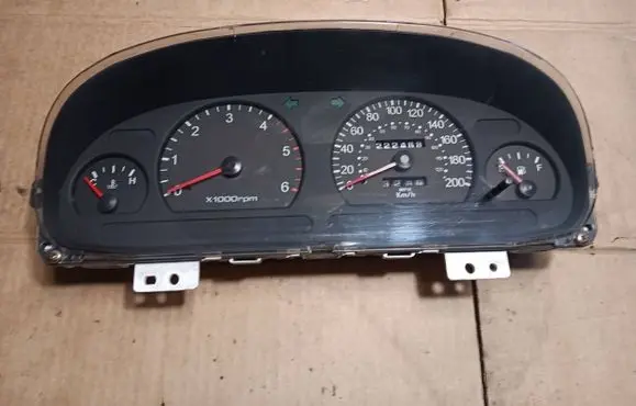 KIA Carnival Speedometer (instrument cluster) K55A55430 20026770