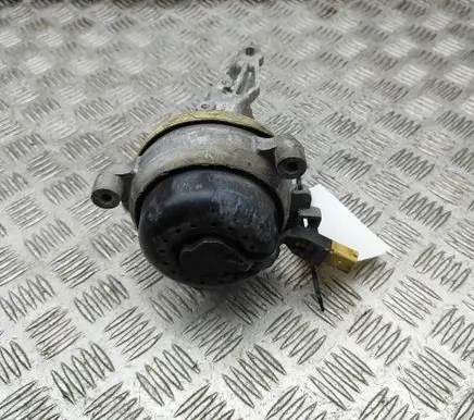 Audi RS6 C8 Engine mount bracket 4M0399152N