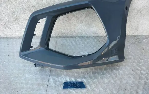 Audi RS3 Front bumper upper radiator grill 8Y0807437M