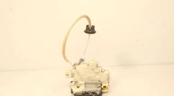 Audi A3 S3 8P Rear door lock 