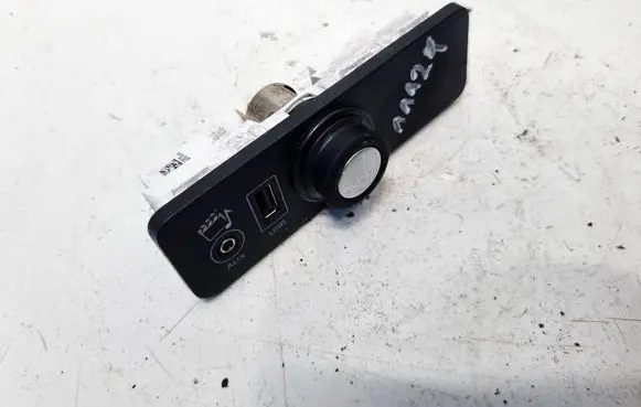 Land Rover Range Rover Evoque L538 USB socket connector CPLA19C166CB