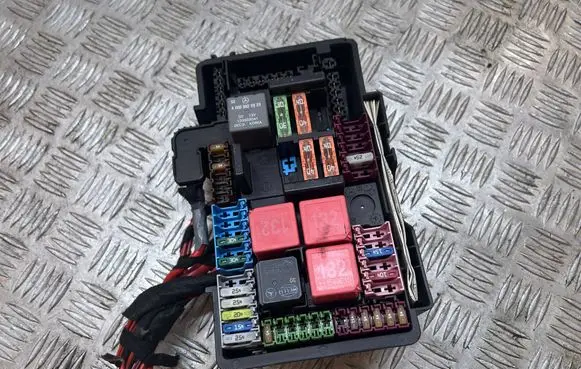 Fuse box set
